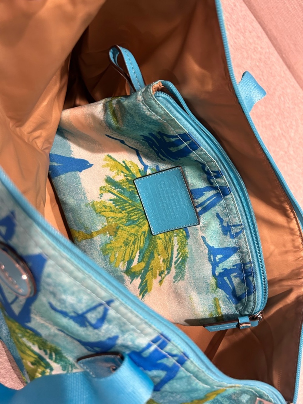 Coach Resort Palm Folding Travel Tote With Pouch / Beach bag - Picture 8 of 12